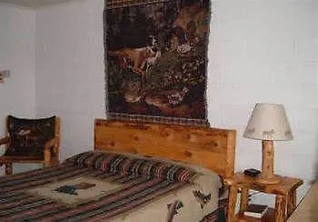 Budget Host Elk Antler Thermopolis